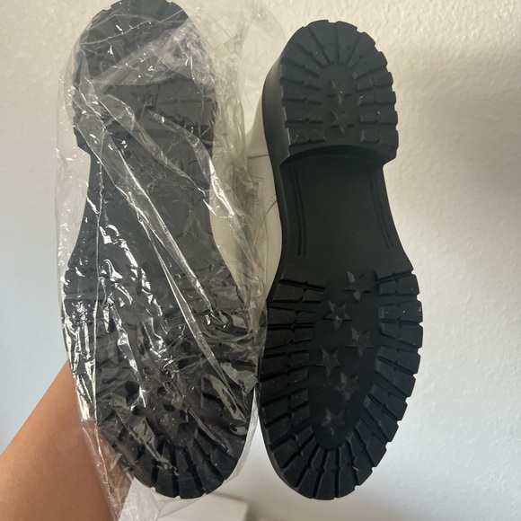 White and black combat boots - Picture 3 of 4